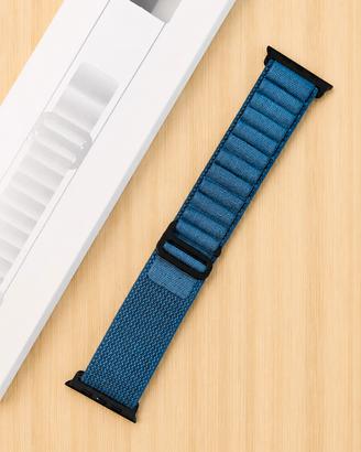 Cinturino stile Alpine Loop per Apple Watch Ultra 