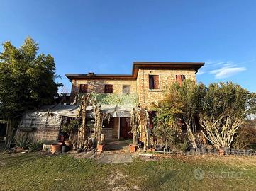 VILLA SINGOLA A PIOMBINO DESE