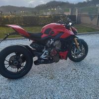 Ducati Streetfighter V4 S