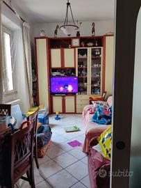 Svendita mobile armadio da salone con vetrina