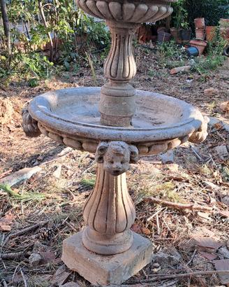 FONTANA DA GIARDINO IN PIETRA