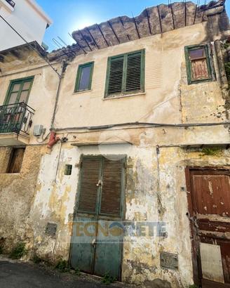 2 LOCALI A MONREALE