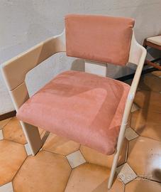 3 sedie + 2 poltroncine di design anni 70