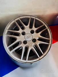 Cerchi in lega Ford