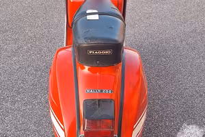 Piaggio Vespa 200 Rally