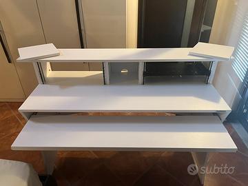 Scrivania Studio Musica