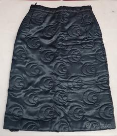 Gonna in raso nero trapuntata