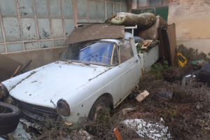 Peugeot 404 benzina 1970 per pezzi di ricambio