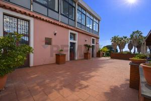 Locale Commerciale - Acireale