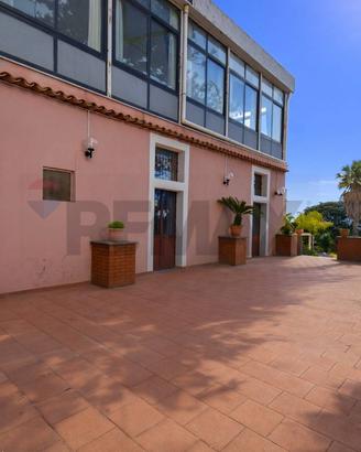 Locale Commerciale - Acireale