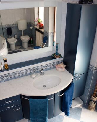 Arredo bagno e Tavolo allungabile 160x90 in noce