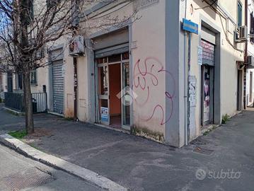 NEGOZIO A ROMA