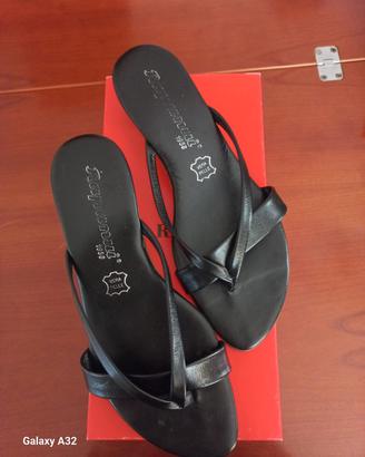 Sandali infradito donna neri