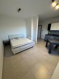 MONOLOCALE A BOLOGNA