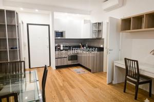 Via Mascarella - Monolocale 50 mq Design Moderno e