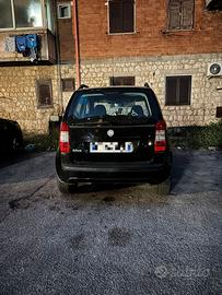 Macchina fiat idea
