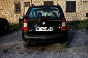 Macchina fiat idea