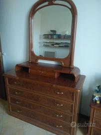 cassettiera con specchio e comodino, trattabile 