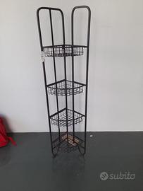 Scaffale angolare per piante