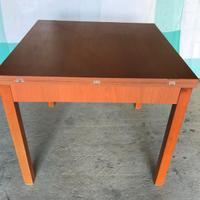 Tavolino da cucina in legno