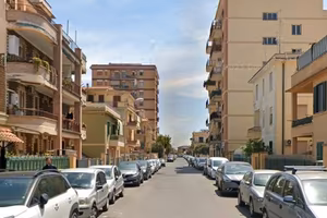 Ladispoli elegante trilocale arredato