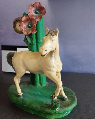 Cavallo in ceramica vintage con orologio 
