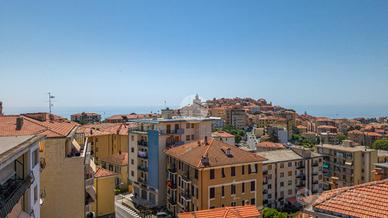5 LOCALI A IMPERIA