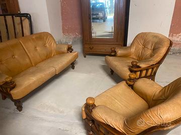 Divano con 2 poltrone