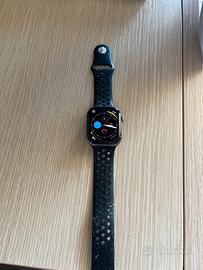 Apple Watch serie 11 46mm grigio siderale