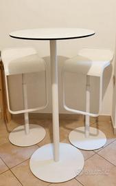 Tavolino + sgabelli