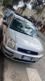 Ford Fusion 1600 benzina