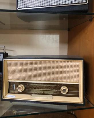 Radio d'epoca TELEFUNKEN 