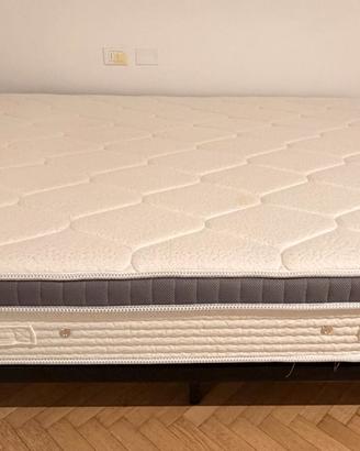 Materasso matrimoniale memory foam 160x190 h 25