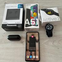 Telefono con accessori