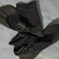 Surf Boots - Calzari 3mm Black Billabong Size 12