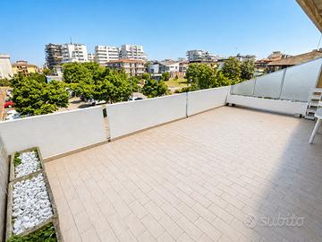 1-8 agosto / 24-31 agosto: 2 camere ampio terrazzo