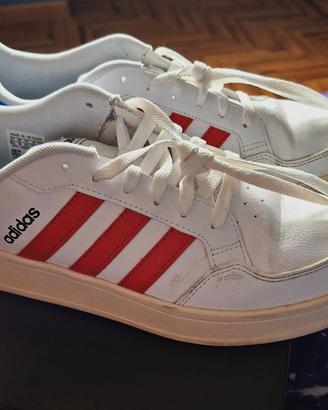 Scarpe Adidas BREAKNET bianco rosso 43 1/3 Usate