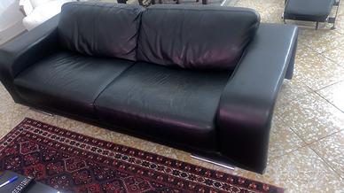 Divano in pelle e acciaio alta qualità