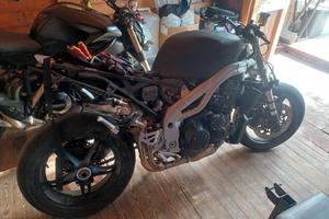 Triumph Speed Triple 955i 