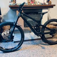 Trek Slash 9.8 L 19.5 29”