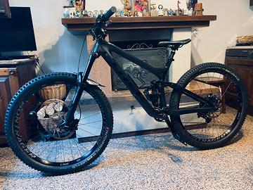 Trek Slash 9.8 L 19.5 29”