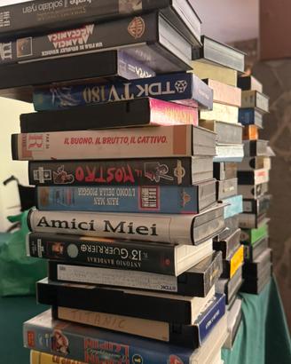 grande assortimento di film su VHS