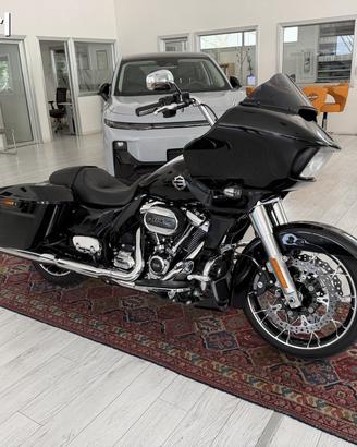 Harley Davidson Road Glide 114