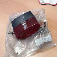8112014 fanale posteriore Aprilia RX 125