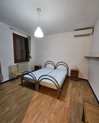 2 Strutture letti singoli in metallo