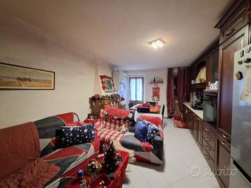 Appartamento di 160 m² con più di 5 locali a Dovad