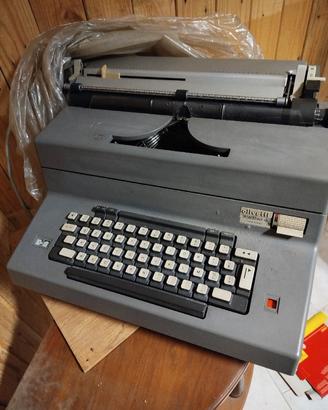 macchina da scrivere olivetti editor 4