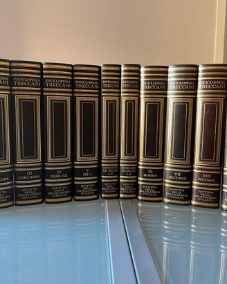 Enciclopedia Treccani 10 volumi + 2 tomi esten.
