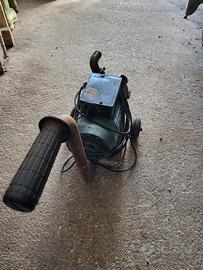  Pompa autodescante  vino o acqua  in ottone