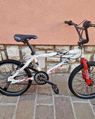 BMX Bicicletta